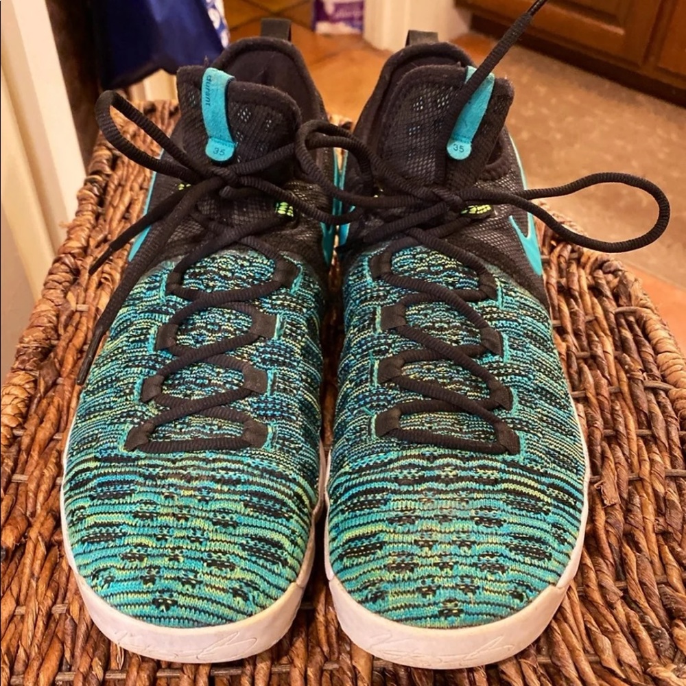 NIKE ZOOM KD9 BASKETBALL SHOE